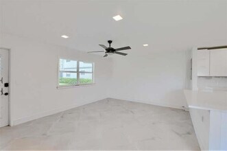 195 Flanders Dr in Delray Beach, FL - Building Photo - Building Photo