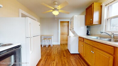 31-33 Washington St in Athens, NY - Building Photo - Building Photo