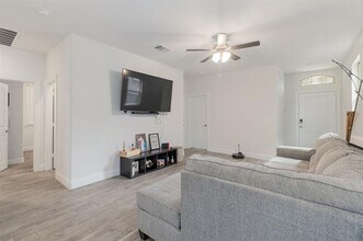 7028 Windmill St in Little Elm, TX - Building Photo - Building Photo