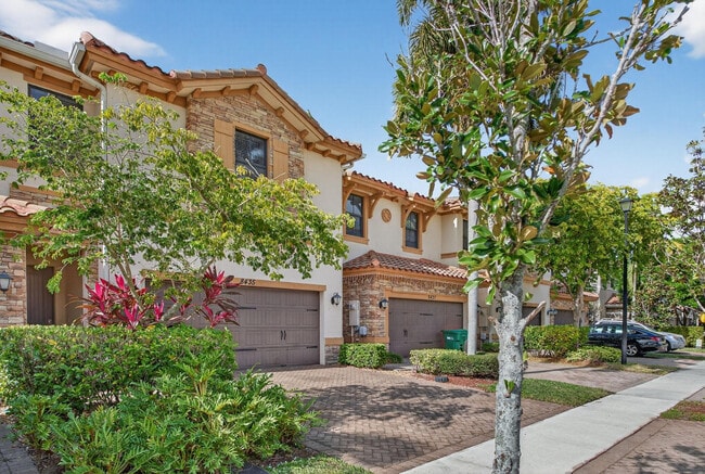 8435 Blue Cove Way in Parkland, FL - Building Photo - Building Photo