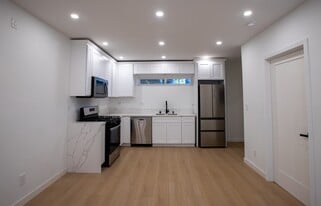 6914 McLaren Ave in West Hills, CA - Building Photo