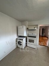 27 Lilac Ln in Troy, NY - Building Photo - Building Photo