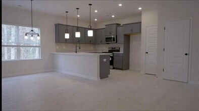 702 Shetland Trl in Cartersville, GA - Building Photo - Building Photo