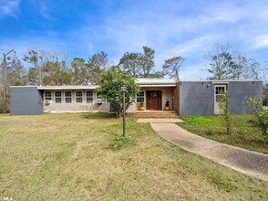 12609 Cowboy Ln, Unit Studio #1 in Foley, AL - Foto de edificio - Building Photo