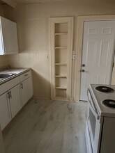 1302 E 62nd St in Kansas City, MO - Building Photo - Building Photo