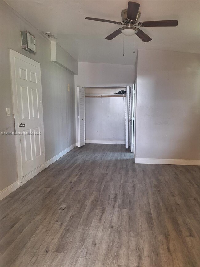 771 NE 177th St in Miami, FL - Building Photo - Building Photo