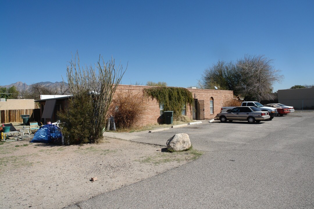 3024-3068 N Edith Blvd in Tucson, AZ - Building Photo