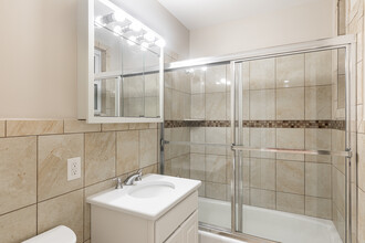 Lincoln Gardens in Orange, NJ - Building Photo - Interior Photo