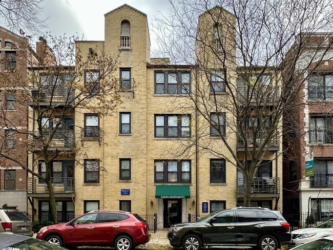 931 W Dakin St, Unit J09P in Chicago, IL - Foto de edificio - Building Photo