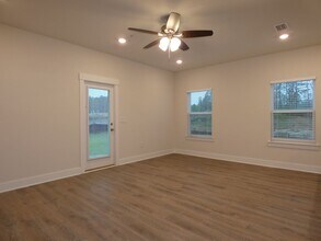 9701 Nature Creek Blvd in Pensacola, FL - Building Photo - Building Photo