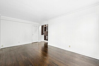 140 7th Ave, Unit 3P in New York, NY - Building Photo - Building Photo