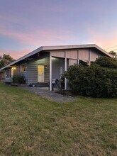 5008 Sperry Ln in Everett, WA - Building Photo - Building Photo