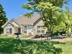 320 Tigitsi Way in Loudon, TN - Building Photo - Building Photo