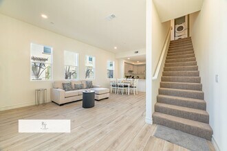 126 N New Ave in Monterey Park, CA - Building Photo - Building Photo