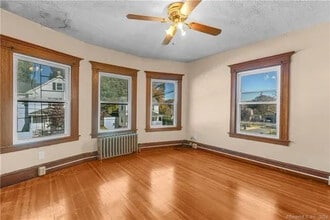 14 St Lawrence St in Manchester, CT - Building Photo - Building Photo