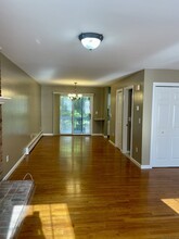 72 Kingfisher Cir in South Windsor, CT - Building Photo - Building Photo