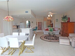 1985 Crestview Way in Naples, FL - Building Photo - Building Photo