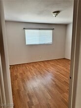 212 Orland St in Las Vegas, NV - Building Photo - Building Photo