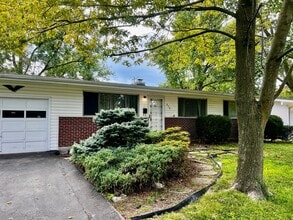 875 Loyola Dr in Florissant, MO - Building Photo - Building Photo
