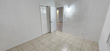 1610 NW 7th Pl in Fort Lauderdale, FL - Building Photo - Building Photo