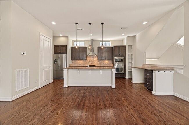 property at 5211 Eigel St