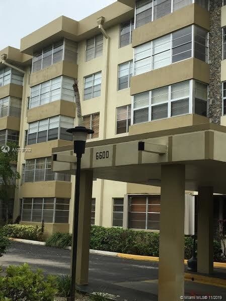 6600 Cypress Rd-Unit -406 in Plantation, FL - Building Photo