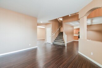 10047 E Lakeview Ave in Mesa, AZ - Foto de edificio - Building Photo