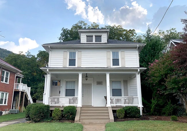 523 Arbutus Ave SE, Unit 523-B in Roanoke, VA - Building Photo - Building Photo