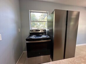 9728 Buncome Rd in Jacksonville, FL - Building Photo - Building Photo