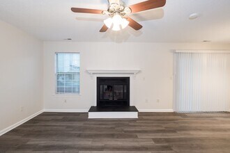 4656 Genoa Cir in Virginia Beach, VA - Building Photo - Building Photo