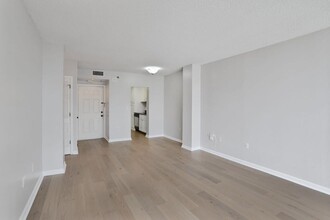 1280 Peachtree St NE in Atlanta, GA - Building Photo - Building Photo
