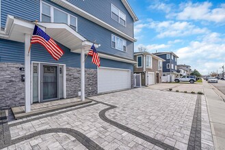 449 Nassau Ave in Freeport, NY - Building Photo - Building Photo