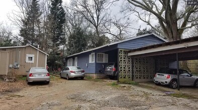 185 Nantahala Ave, Unit One and a half in Athens, GA - Foto de edificio - Building Photo