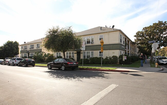 Park Cherokee Apartments in Los Angeles, CA - Foto de edificio - Building Photo