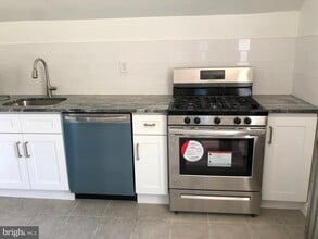 3605 Indian Queen Ln in Philadelphia, PA - Building Photo - Building Photo