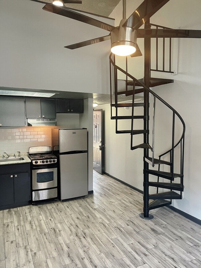 1264 E 113th Ave, Unit J209 in Tampa, FL - Building Photo - Building Photo