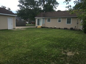 2655 Dearborn Ave in Rochester Hills, MI - Building Photo - Building Photo