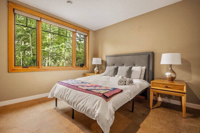 208 Horizon View Glen in Calgary, AB - Building Photo - Building Photo