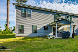 124 Catfish Ct in New Bern, NC - Building Photo - Building Photo