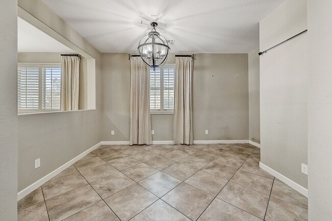 3631 E Sophie Ln in Phoenix, AZ - Foto de edificio - Building Photo