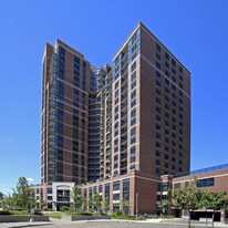 Heintzman Place in Toronto, ON - Building Photo