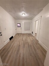 10512 Greenlawn Ave in Cleveland, OH - Building Photo - Building Photo