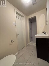 192 Bedford Park Ave in Toronto, ON - Building Photo - Building Photo