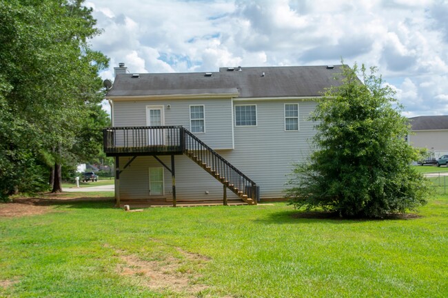 22 Lilly Oak Ct in Villa Rica, GA - Foto de edificio - Building Photo