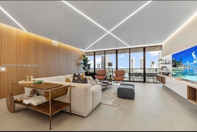 5000 Island Estates Dr in Aventura, FL - Building Photo - Building Photo