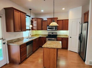 14883 Ox Cart Ln in Draper, UT - Building Photo - Building Photo