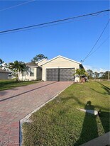 2635 NW 24th Pl in Cape Coral, FL - Building Photo