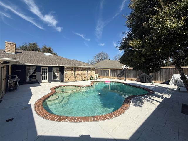 2004 Cherbourg Dr in Plano, TX - Building Photo - Building Photo