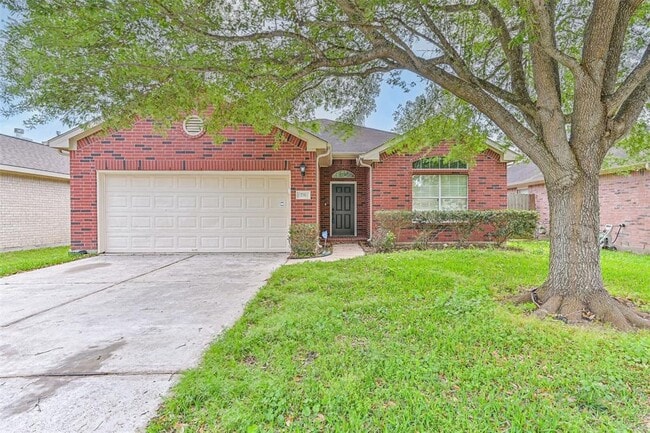 731 Chase View Dr in Bacliff, TX - Building Photo - Building Photo