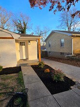 7719 Crestline Rd in Louisville, KY - Building Photo - Building Photo